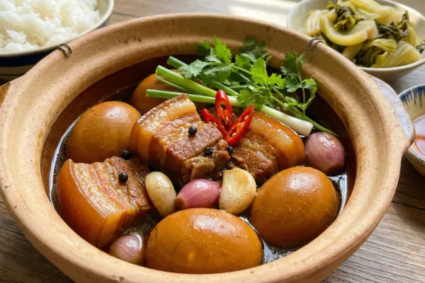 Thit kho tau